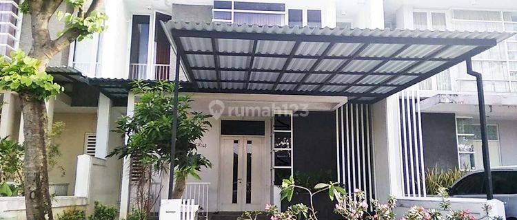 Rumah 2 Lantai Bagus Semi Furnished HGB di Royal Residence, Surabaya 1