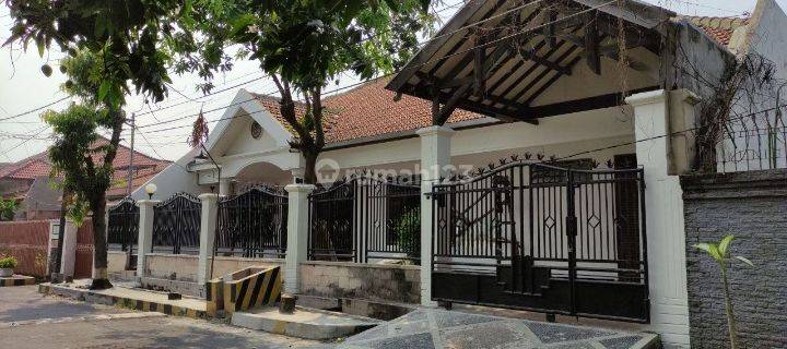 Rumah Sudah Renovasi di Kupang Indah, Surabaya 1