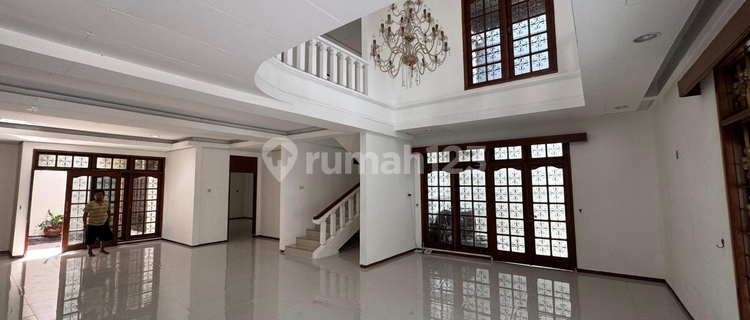 For Rent: House Suitable for Office, Strategic Location 1