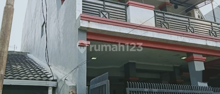 dijual murah rumah 2 1/2 lantai model minimalis di tanah tinggi jakarta pusat 1