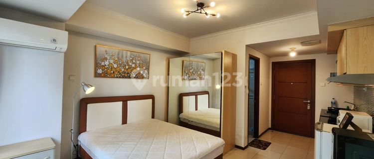 Disewakan studio furnish apartemen royal mediterania 1