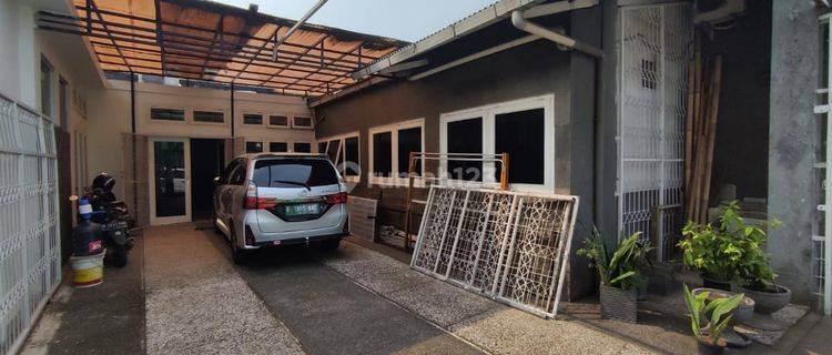 Kantor di Jl Raya Sukahati Cibinong Kab Bogor  1