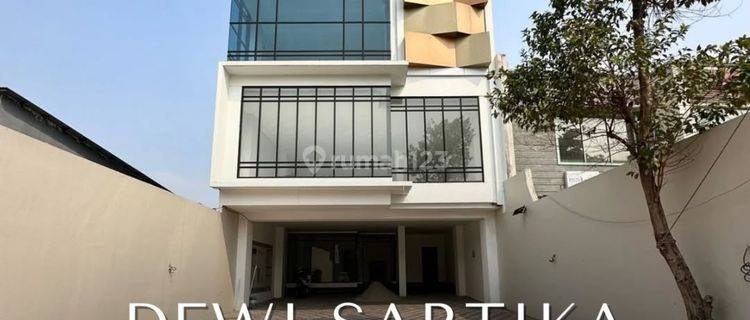 Perkantoran di DEWI SARTIKA , Dewi Sartika 285 m² Semi Furnished SHM - Sertifikat Hak Milik 1