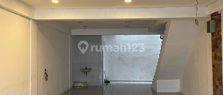 Renovated Muara Karang Shop House Ready for Business Strategic Location 1