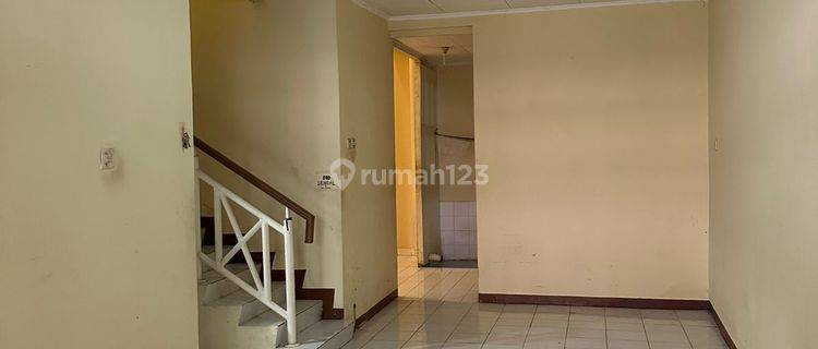 Rumah Taman Palem Lestari Ukuran 6 X 15 Rapi 1