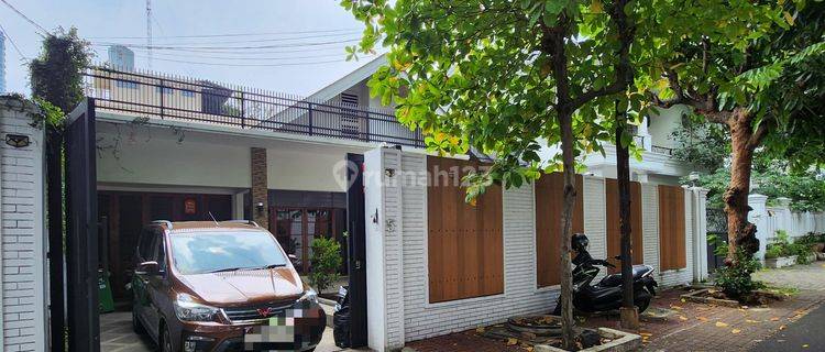 Dijual Rumah Kemang Lokasi Strategis Siap Huni 1