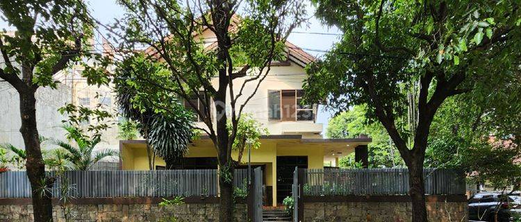 DIJUAL RUMAH PONDOK INDAH SIAP HUNI LINGKUNGAN TENANG 1