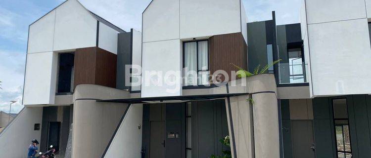 RUMAH STYLISH DI THE PARKVILLE PEKANBARU 1