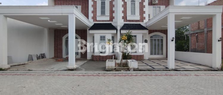 Rumah Mewah di Kawasan Elite Cemara Suites. 1