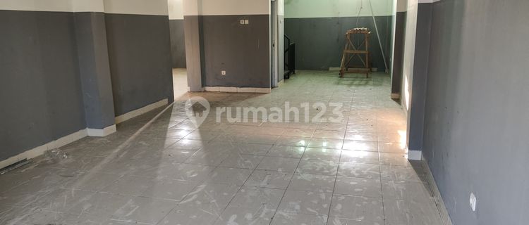 Attached Shop House for Sale in Ciracas East Jakarta Ready to Use 1