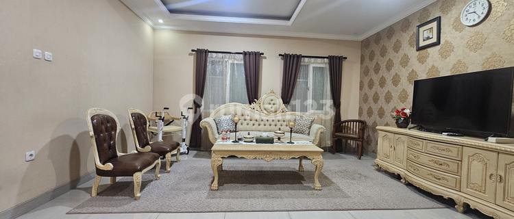 Rare Luxury House With Private Swimming Pool in Gading Serpong 1