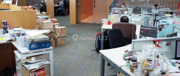 Office Space di APL Tower Central 
Jl Let Jend S Parman 
 1