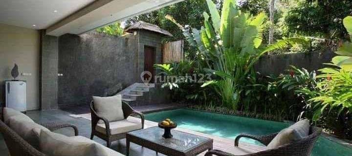 Villa di jl Raya Pantai Berawa Canggu Bali  1