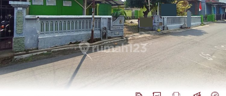 For Sale: House in the "Kampung Inggris" Area, Ideal for Course Business / Boarding House / Mini Market 1