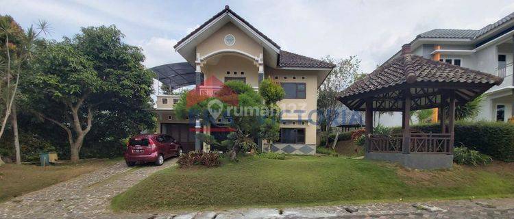 Kusuma Estate Batu

Dijual /  disewakan Villa kondisi sangat terawat di lokasi yang sangat nyaman Villa Kusuma Estate
Bangunan 2 lantai, memiliki area taman depan dan belakang yang sangat luas
Sangat cocok untuk yang mengutamakan kenyamanan dan ketenangan 1