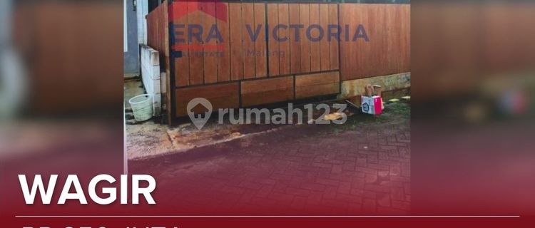 House for Sale in a Housing Estate with Easy Access, Quiet and Comfortable Atmosphere Suitable for Small Families. Affordable Price, KPR Still Ongoing. 1