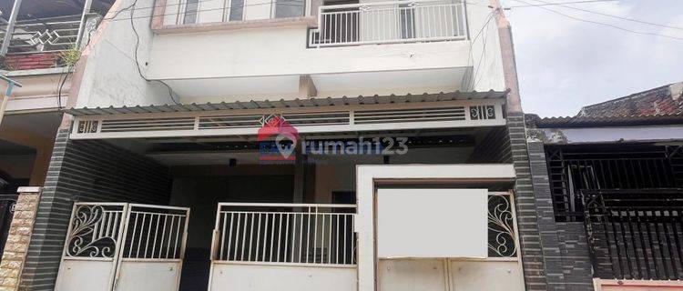 Rumah Jual Kawasan Padat Penduduk Kondisi Rumah Terawat Kawasan Tenang Dan Nyaman Cocok Untuk Keluarga  1