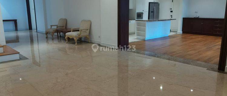 Rumah 2 Lantai Bagus Unfurnished Menteng Jakarta Pusat  1