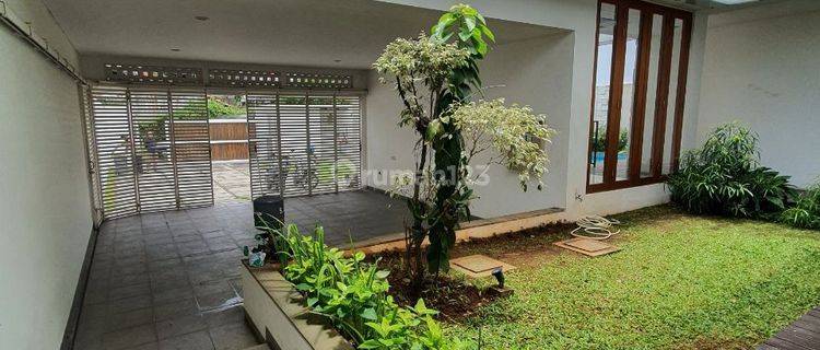 Rumah 2 Lantai Lokasi Tenang Un Furnished , SHM , Menteng  1