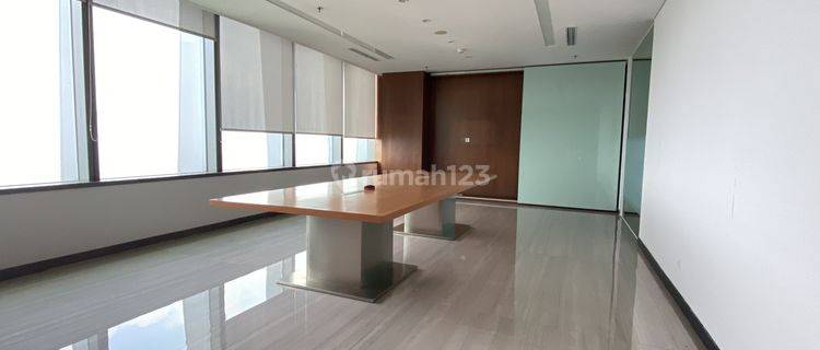 Disewakan Kantor Capital Place Luas 585M2 Fitted di Gatot Subroto 1