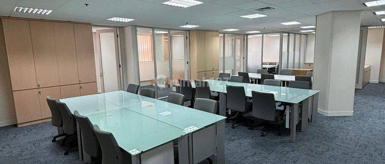 Sewa Kantor Sequis Centre Furnished Strategis di Scbd 1