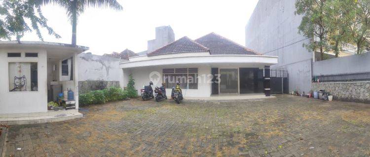 Dijual Cepat Rumah 2 Lantai Siap Huni, di Gambir Jakarta Pusat!!! 1