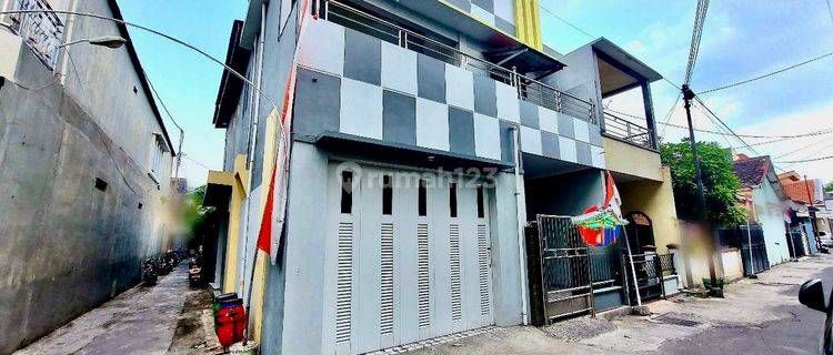 Rumah Cantik 2 Lantai Solo Kota Siap Huni Ada Furnish 1