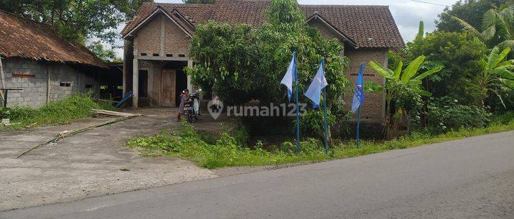 Rumah Hitung Tanah Simo Boyolali dalam Perkampungan 1