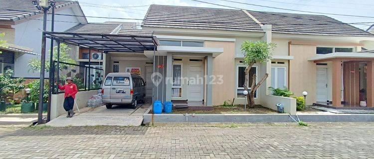 Rumah di Jaten Karanganyar Ready 1 unit dan Pesan Bangun 1