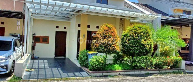 Rumah Cantik Cluster dekat De Tjolomadoe dan Bandara Adi Sumarmo 1