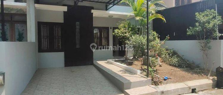 Rumah Solo Baru Perumahan Cluster One Gate ada Security  1