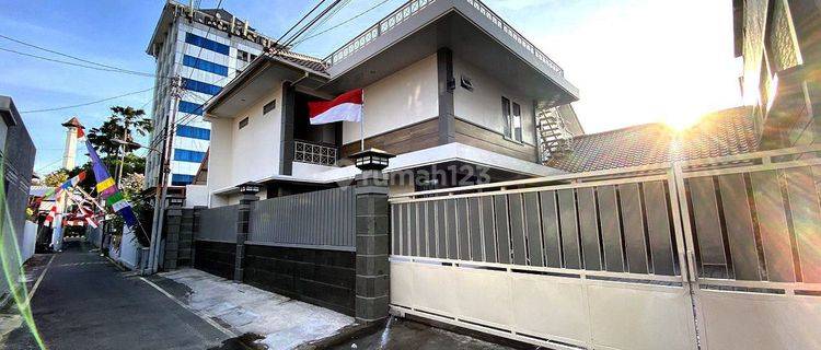 Rumah Mewah Surakarta Kota Full Furnish Baru Gress 1