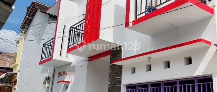 2-Story Active Boarding House in Uns Campus Area Ready to Use Strategic 1