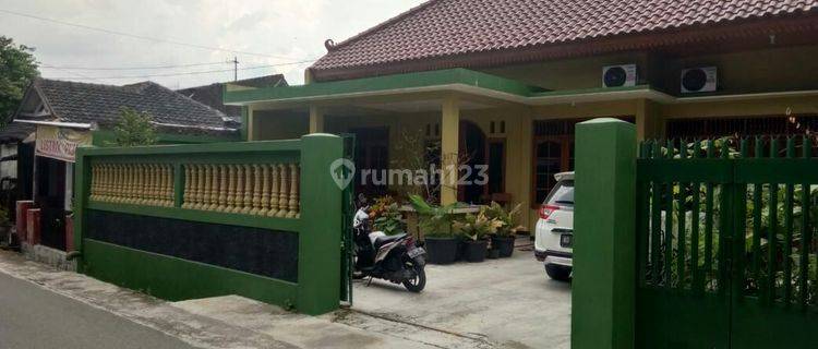 Rumah Dan Usaha Kos Tengah Kota Solo Strategis 1