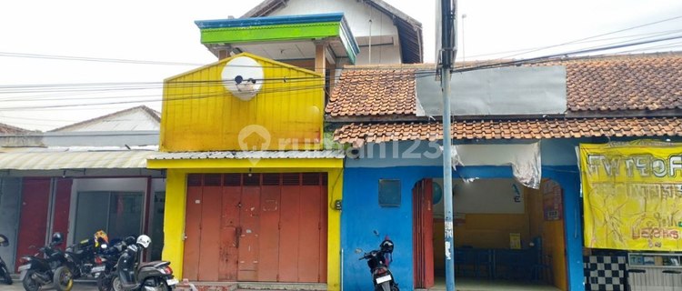 Sragen Central City 2-Story Shop House Near Taruna Stadium 1