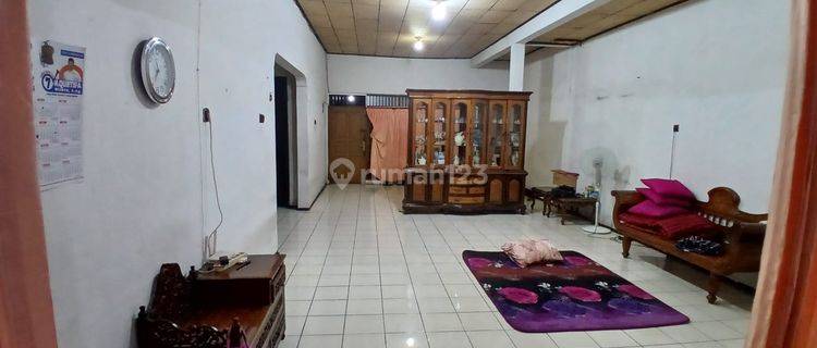 Jual Rumah Pinggir Jalan Area Petukangan Selatan Jakarta Selatan 1