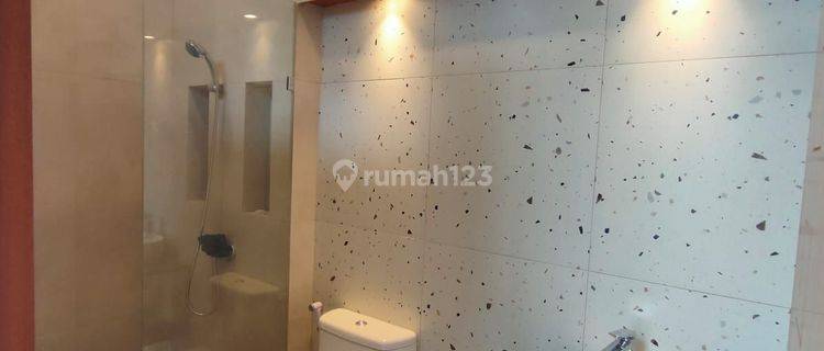 Di Jual Rumah Baru Di Taman Holis 1