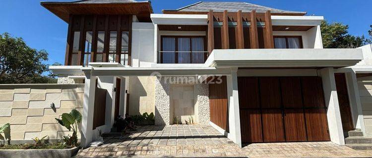 For Sale Brand New 4 Bedrooms Modern Furnished Villa in the Ocean Blue Area in Nusa Dua Bali.  1