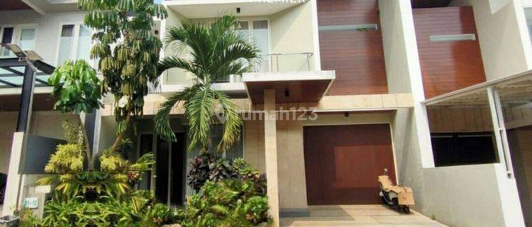 Rumah Mewah Terawat dan Siap Huni di Ijen Nirwana, Klojen, Malang 1