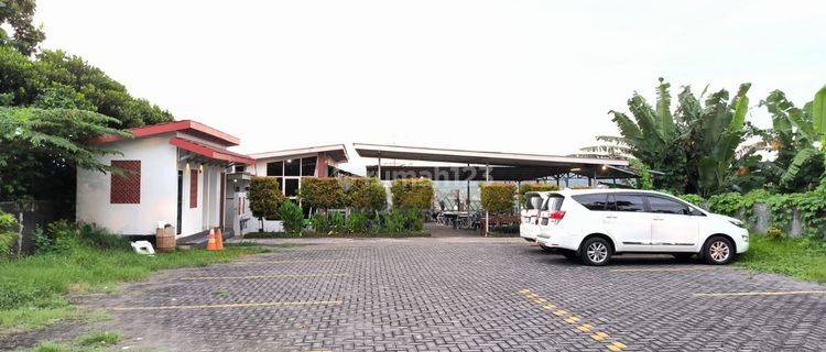 Cafe Dengan View Kota di Jalan Untung Suropati, Semarang Barat 1