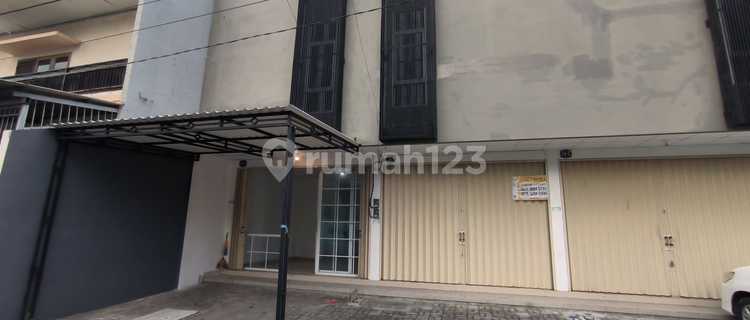 Ruko 2 Lantai Jalan Kelinci Raya, Gayamsari, Semarang 1