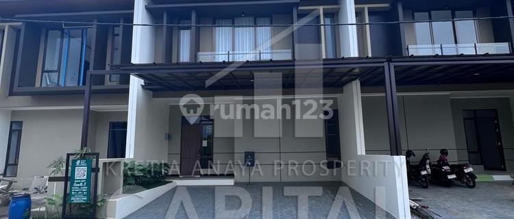 Loss Price New House Ready to Live Private Cluster Blossom Ville Town House Tki 5 Taman Kopo Indah Bandung 1