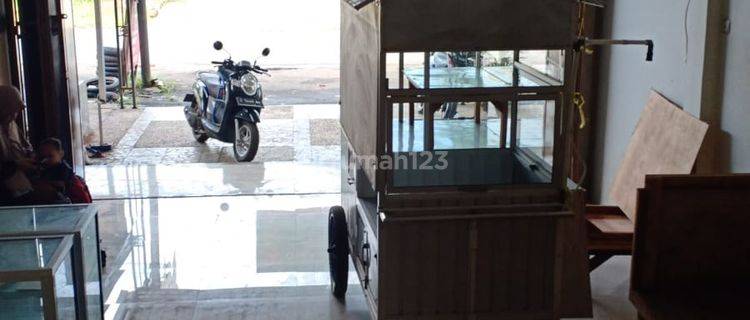 Dijual Ruko Dengan Rooftop Cocok Untuk Kuliner, Jl Raya Capgawen, Kedungwuni Pekalongan, Pekalongan 1