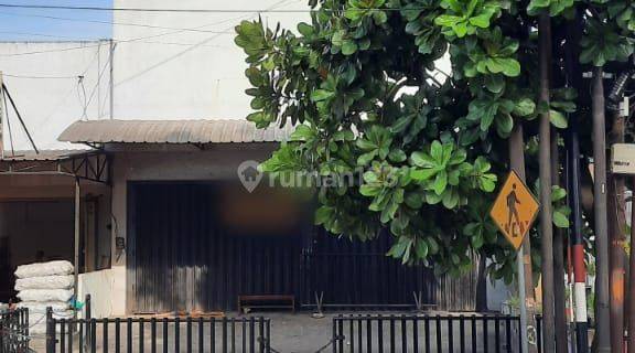Disewakan Ruang Usaha Eks Showroom Di Poros Raya Letjen Sutoyo Malang 1