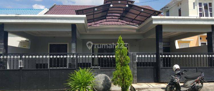 RUMAH CANTIK TURUN HARGA DI KOMPLEK PERUMAHAN ELIT 1