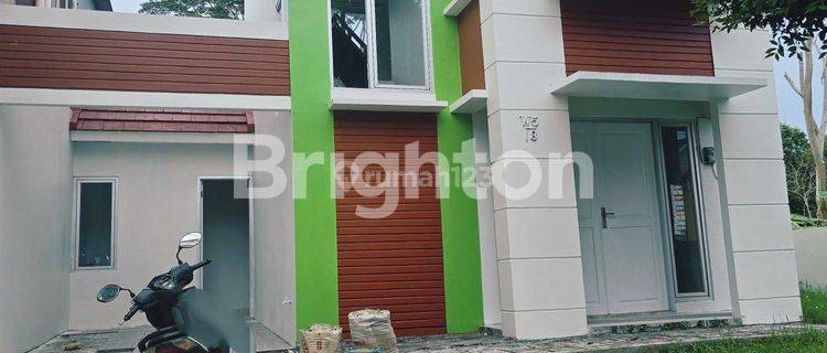 RUMAH 2 LANTAI SIAP HUNI DI PERUMAHAN  REGENCY 1