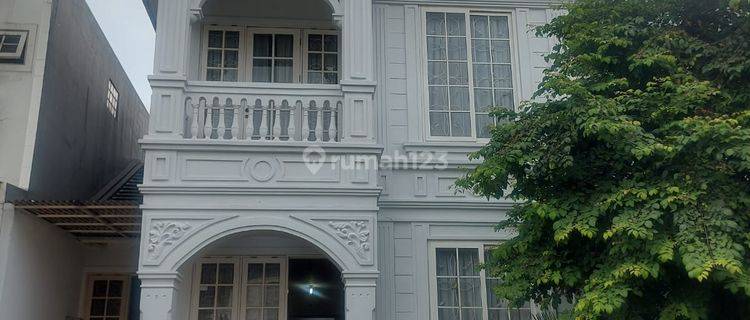 Kontrakan Rumah Bagus 2 Lantai Semi Furnished dalam Kompleks Tirta Golf Tangerang 1