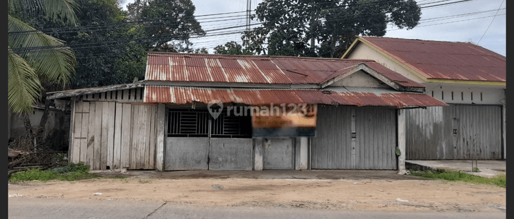 Rumah di Tepi Jalan Desa Kapur 1