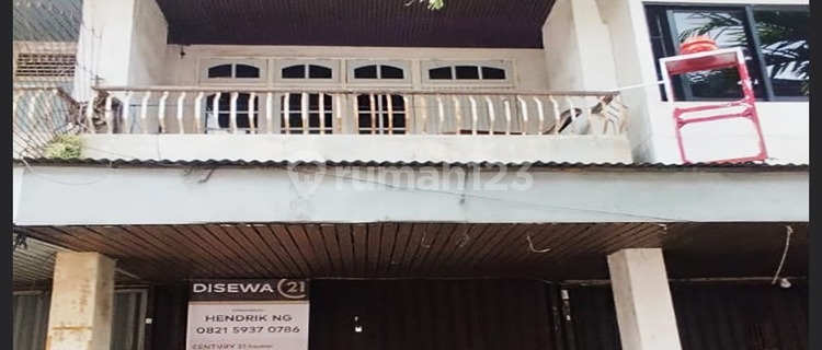 Ruko 3 Lantai Siap Pakai di Jalan Rahadi Usman 1