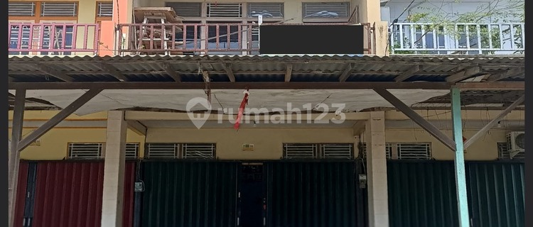 Two-Story Shophouse on Padang Pasir Street, Singkawang City 1